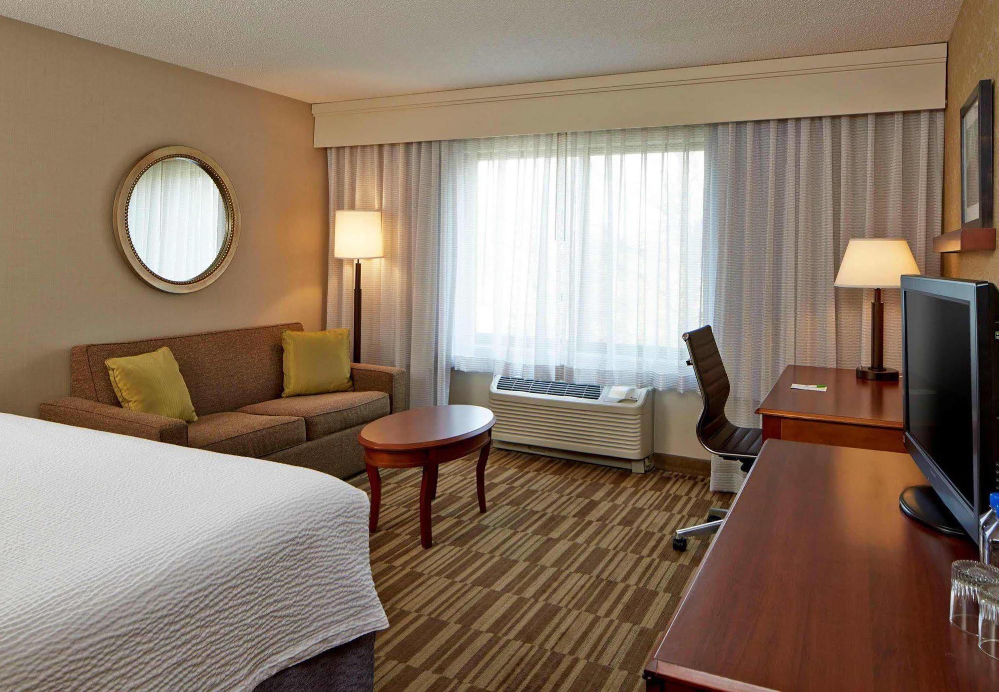 Courtyard Minneapolis St. Paul/roseville 3* Roseville